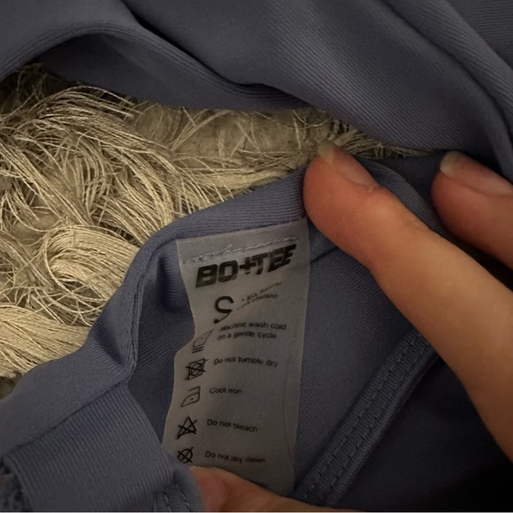 Bo&Tee workout top - Picture 2 of 4